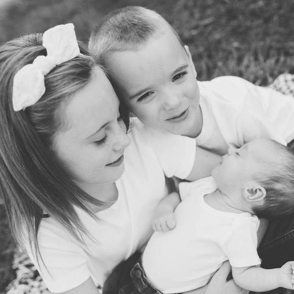 Meet your Posher, Tonya - Picture 1 of 1